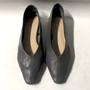 Mango Pointed Toe Soft Leather Gray Flats